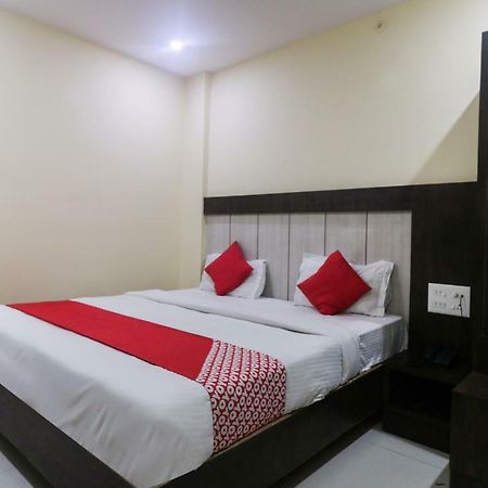 Oyo 48974 Hotel Shweta Residency Varanasi Exterior photo
