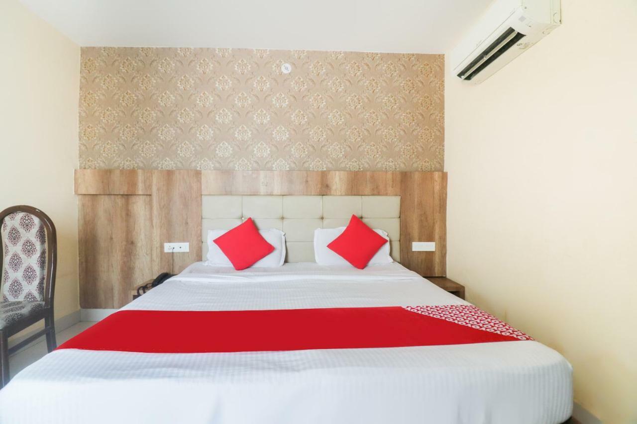 Oyo 48974 Hotel Shweta Residency Varanasi Exterior photo